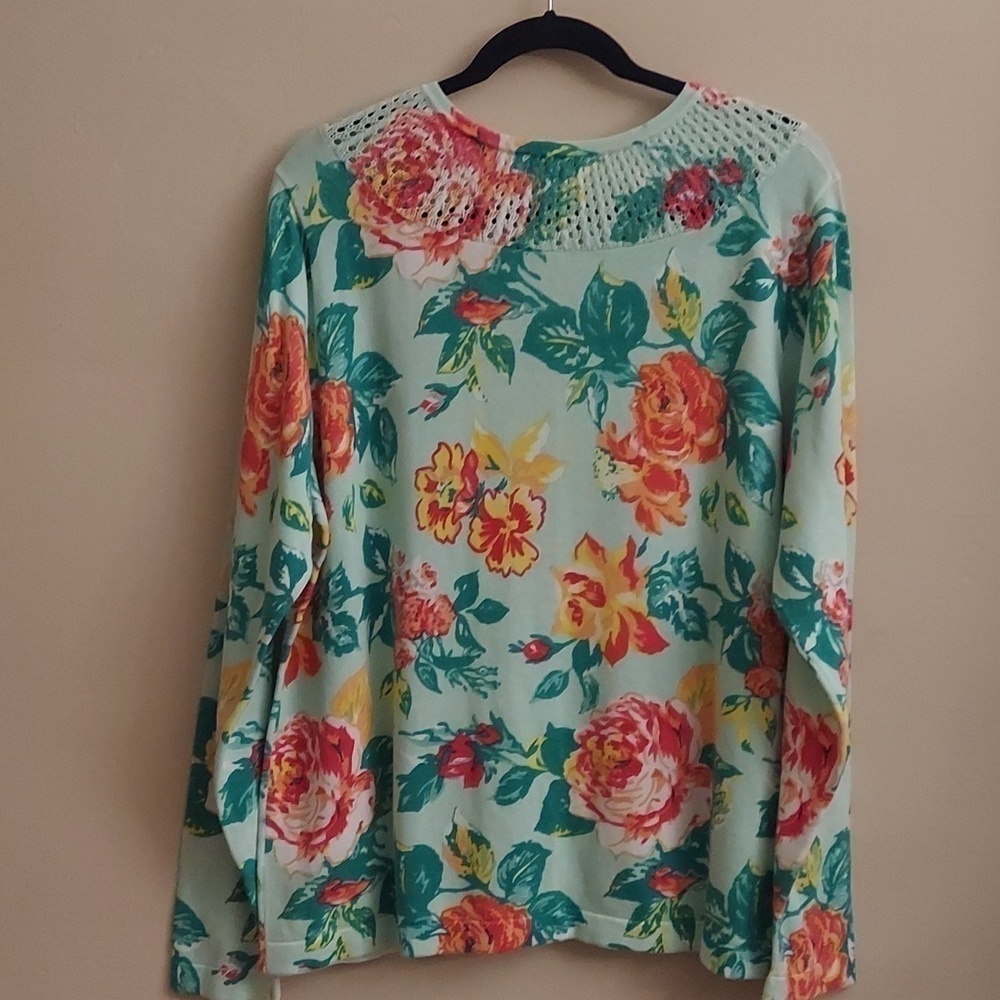 ISAAC MIZRAHI LIVE Floral Long Sleeve Button Down Sweater - Picture 8 of 10